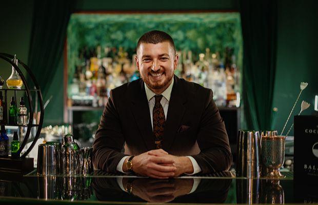 Mirror Bar